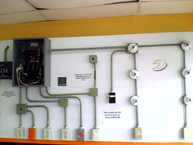 Instalaciones y mantenimiento electrico